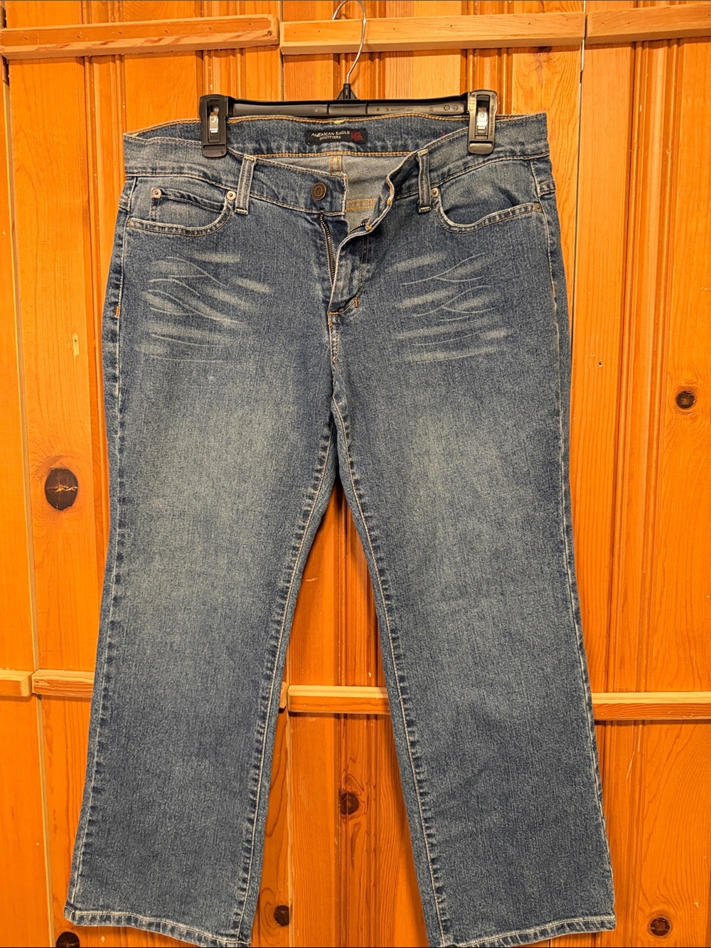 American Eagle Outfitters Women's Cropped Blue Denim Jeans